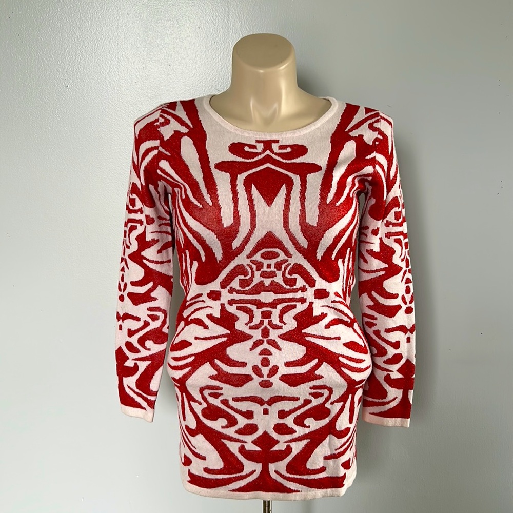 Grifflin Paris Patterned Red & White/Cream Sweater Sz M/L